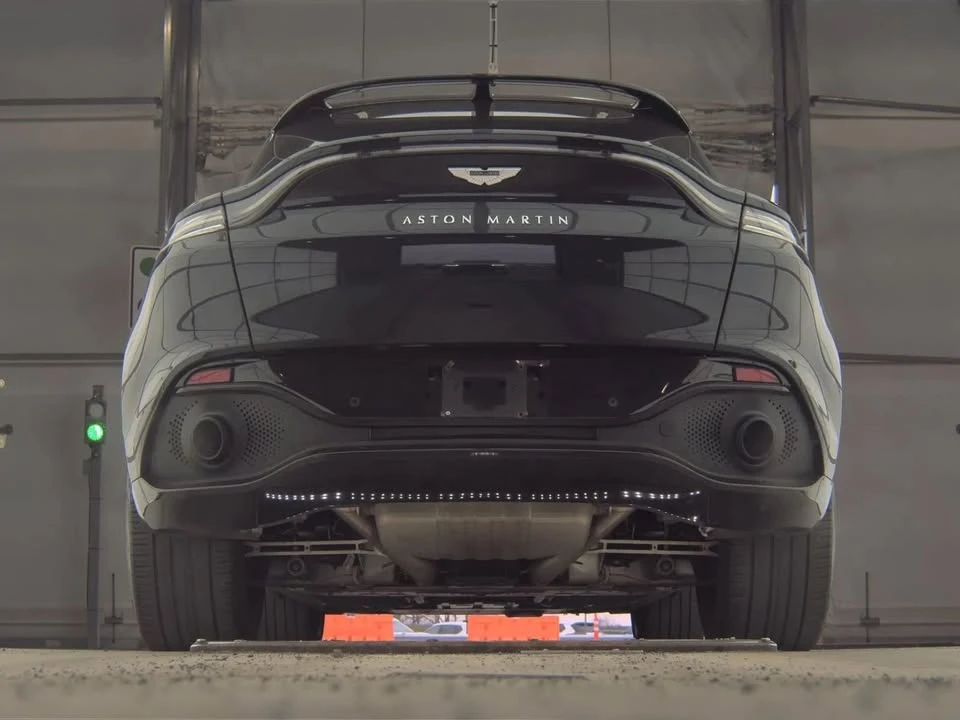 2021 Aston Martin DBX - Image 9 of 20