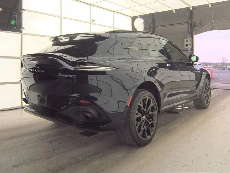 2021 Aston Martin DBX - Image 11 of 20