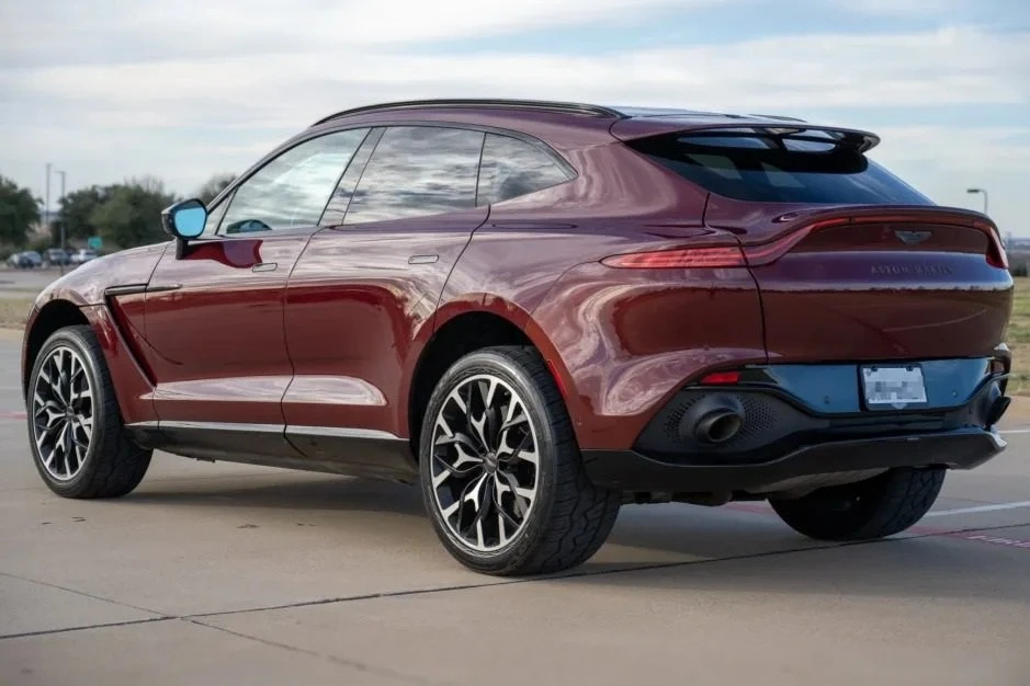 2021 Aston Martin DBX - Image 3 of 15