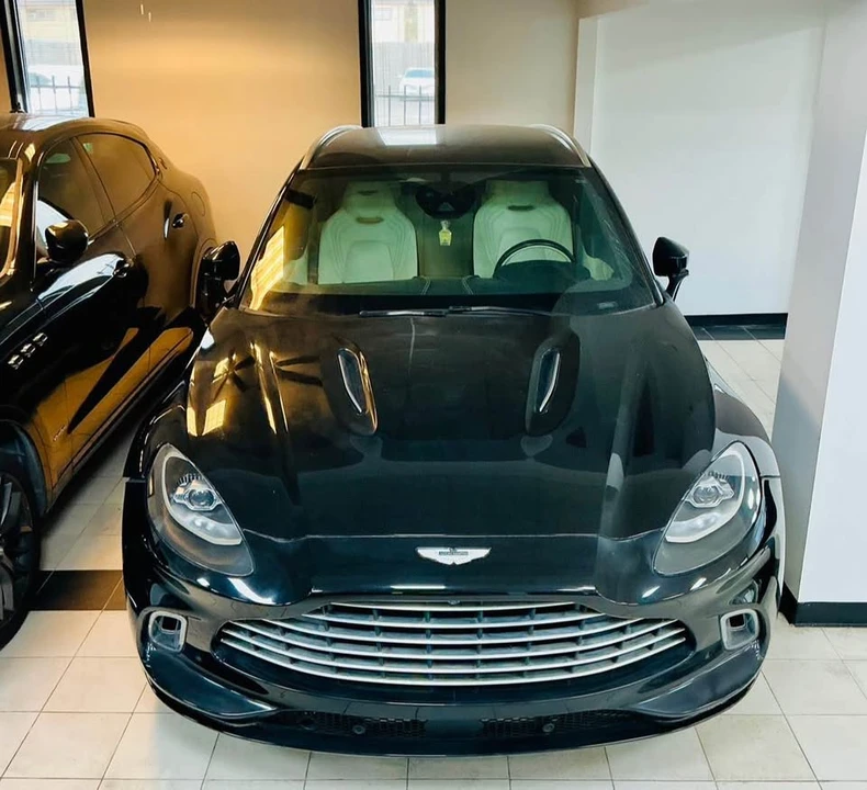 2021 Aston Martin DBX - Image 2 of 19