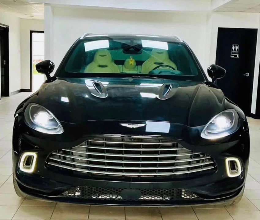 2021 Aston Martin DBX - Image 3 of 19