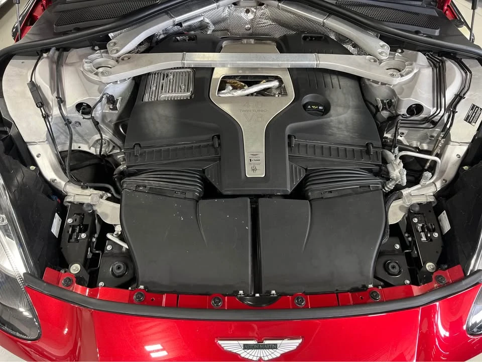 2021 Aston Martin DBX - Image 11 of 12