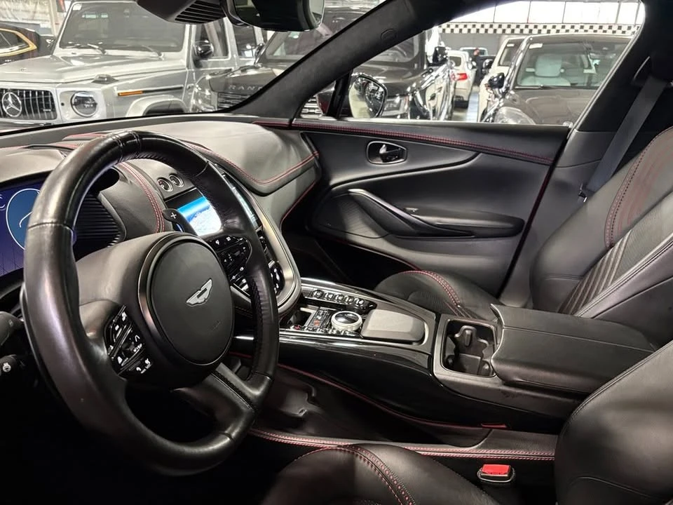 2021 Aston Martin DBX - Image 11 of 20