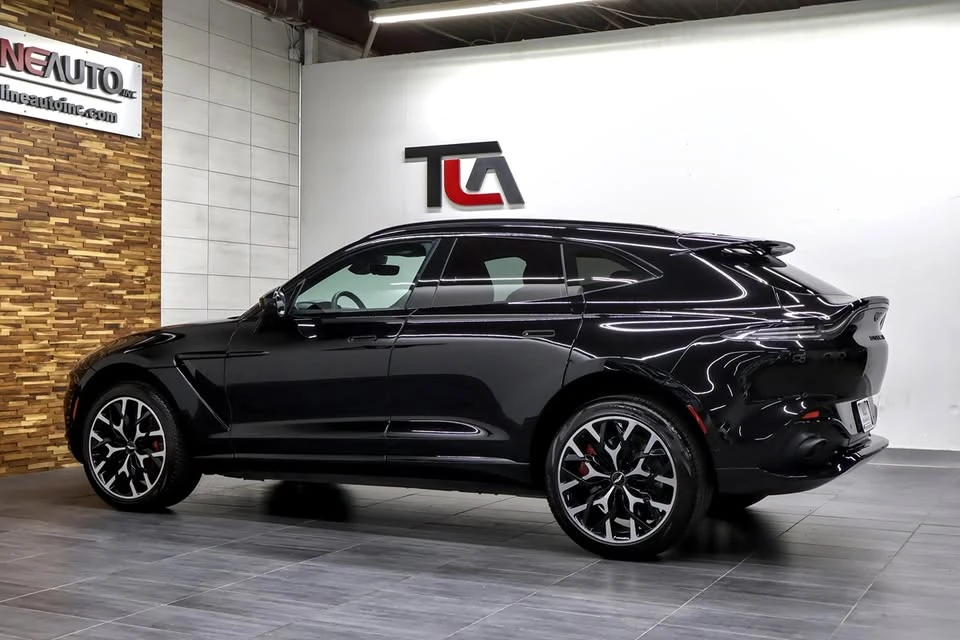 2021 Aston Martin DBX - Image 6 of 20