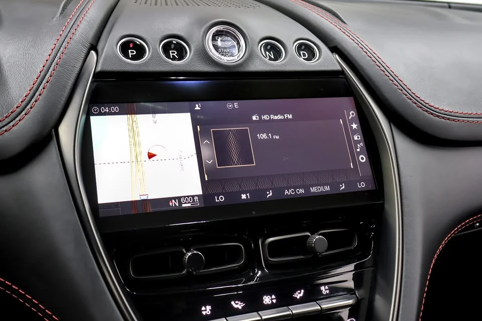 2021 Aston Martin DBX - Image 18 of 20