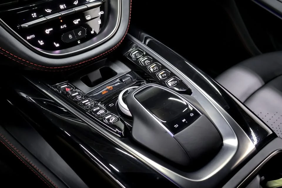 2021 Aston Martin DBX - Image 16 of 20