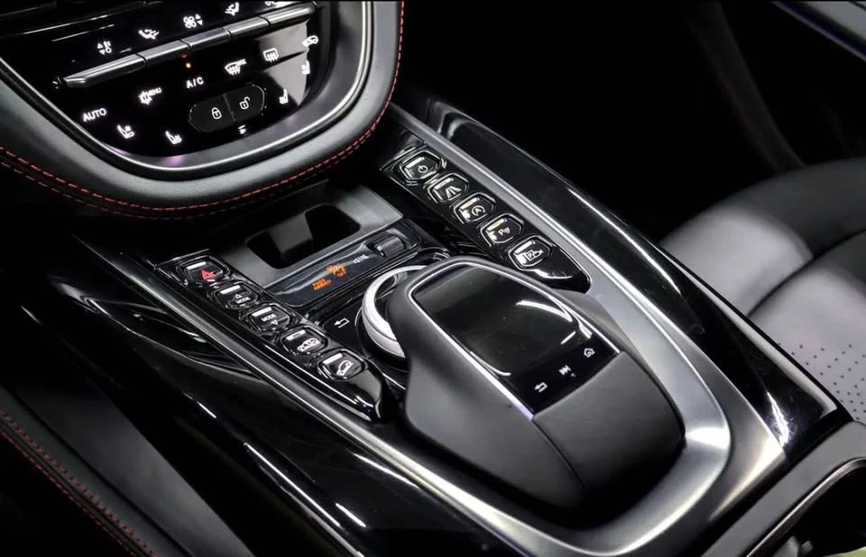 2021 Aston Martin DBX - Image 13 of 20