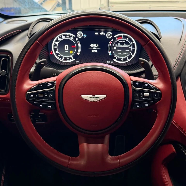 2021 Aston Martin DBX - Image 12 of 14