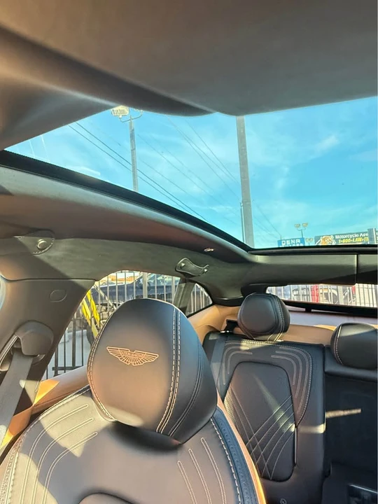 2021 Aston Martin DBX - Image 10 of 12
