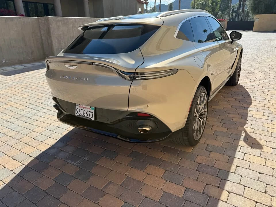 2021 Aston Martin DBX - Image 3 of 8
