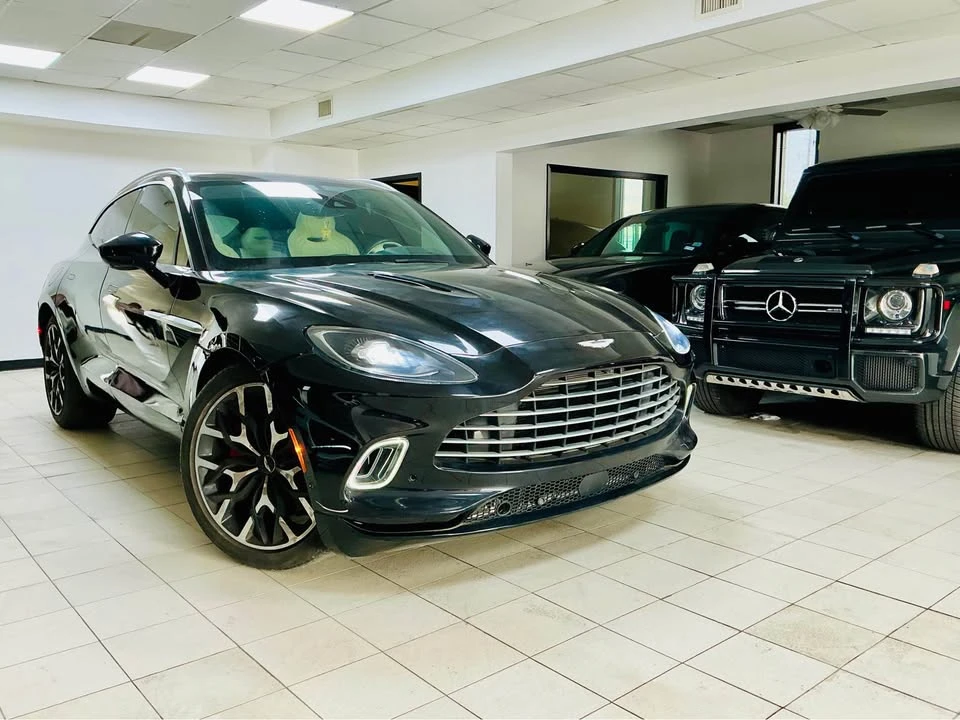 2021 Aston Martin DBX - Image 3 of 19