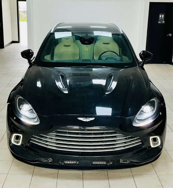 2021 Aston Martin DBX - Image 7 of 19