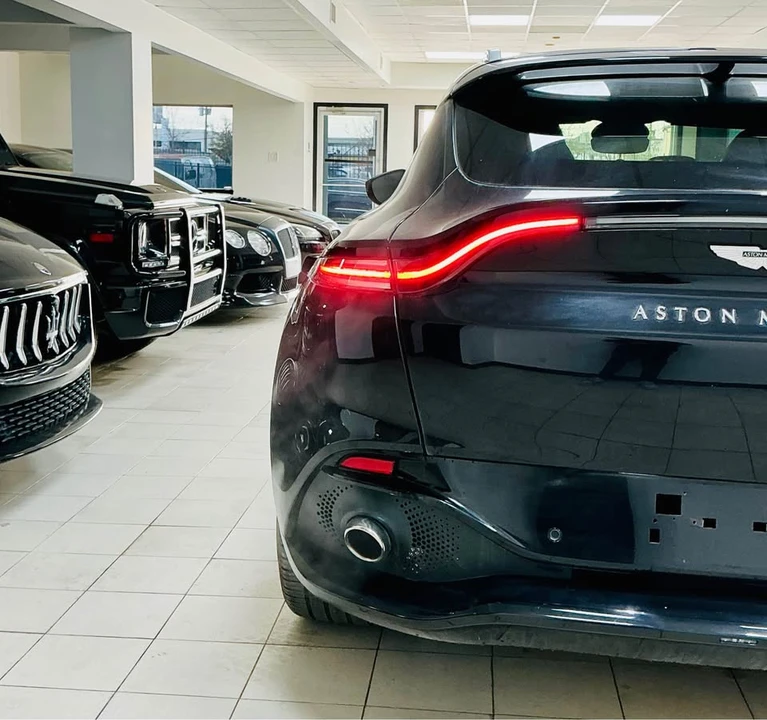 2021 Aston Martin DBX - Image 14 of 19