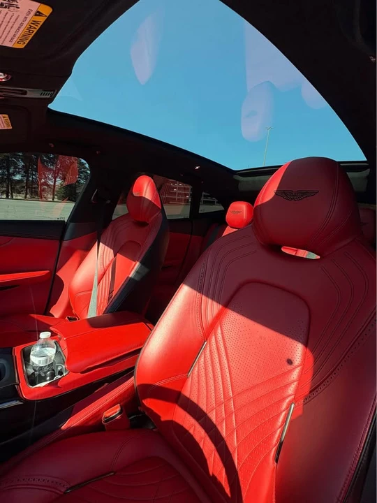 2021 Aston Martin DBX - Image 6 of 12