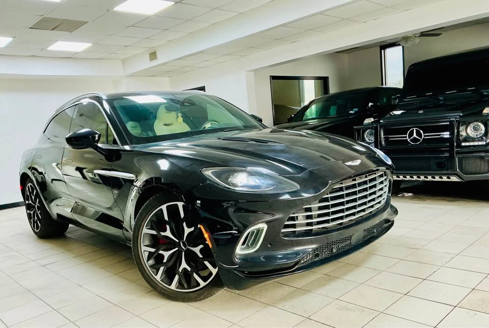 2021 Aston Martin DBX - Image 8 of 19