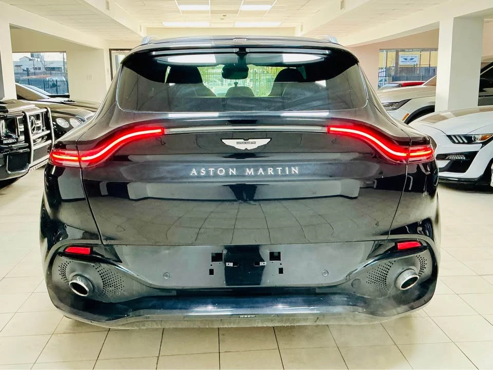2021 Aston Martin DBX - Image 11 of 19