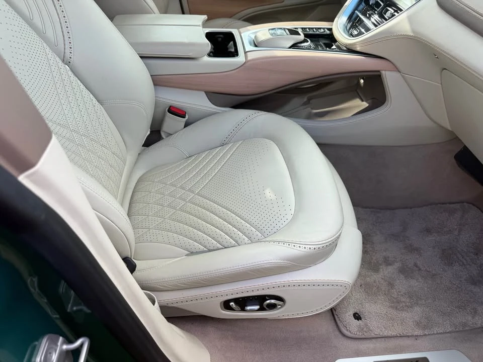 2021 Aston Martin DBX - Image 19 of 20