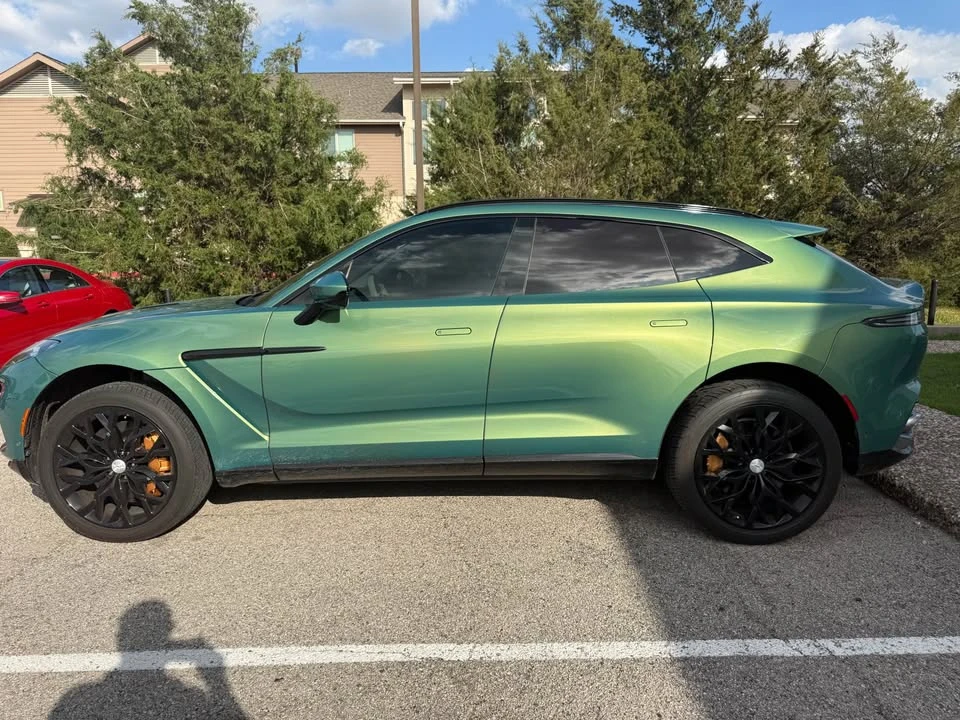 2021 Aston Martin DBX - Image 9 of 20