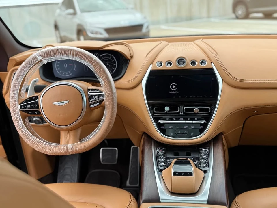 2021 Aston Martin DBX - Image 14 of 16