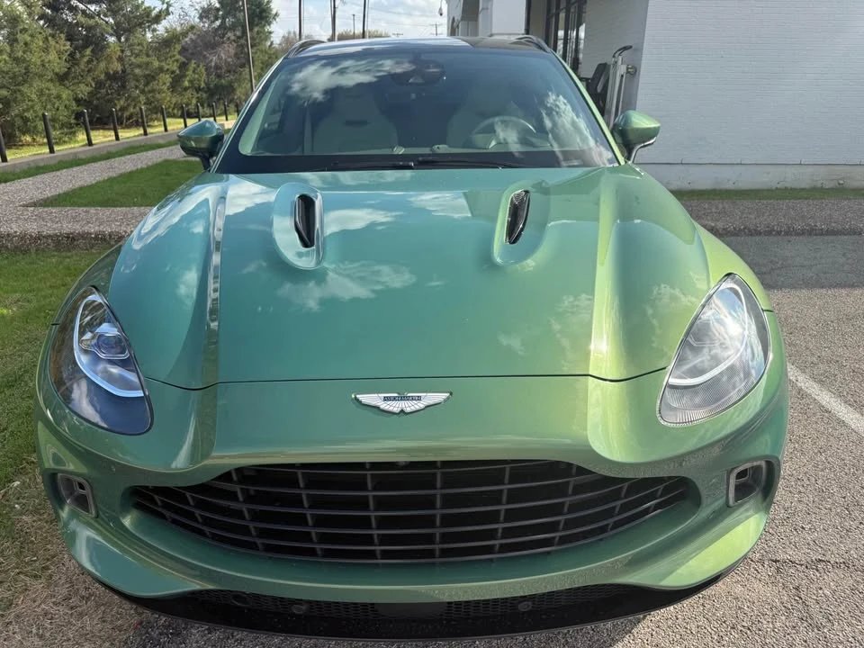 2021 Aston Martin DBX - Image 8 of 20