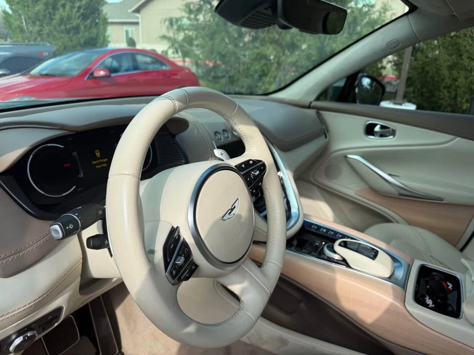 2021 Aston Martin DBX - Image 18 of 20