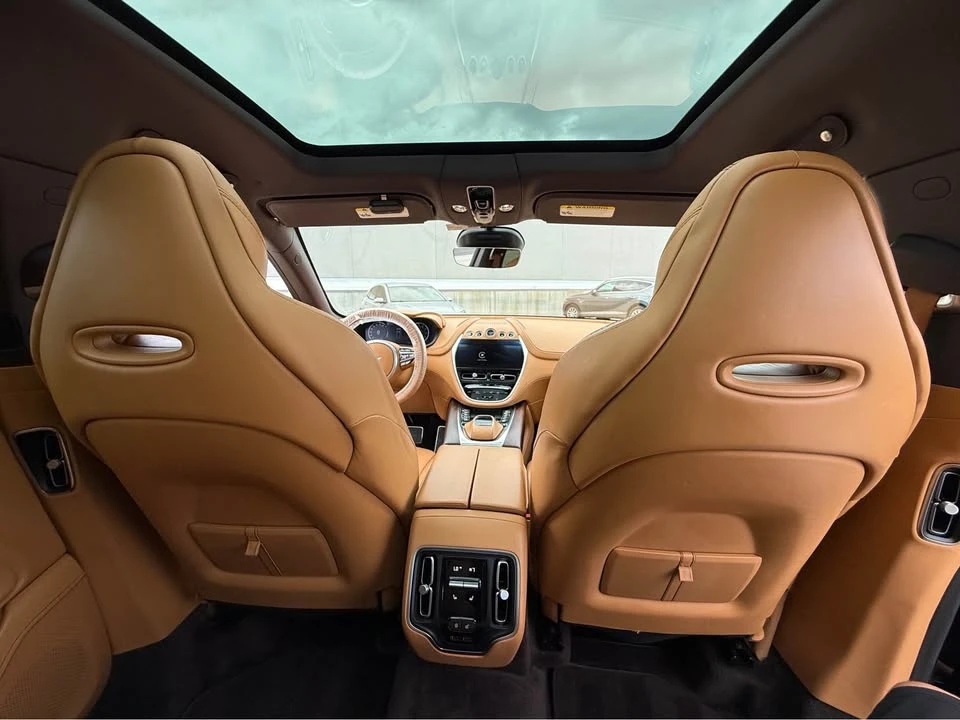 2021 Aston Martin DBX - Image 13 of 16