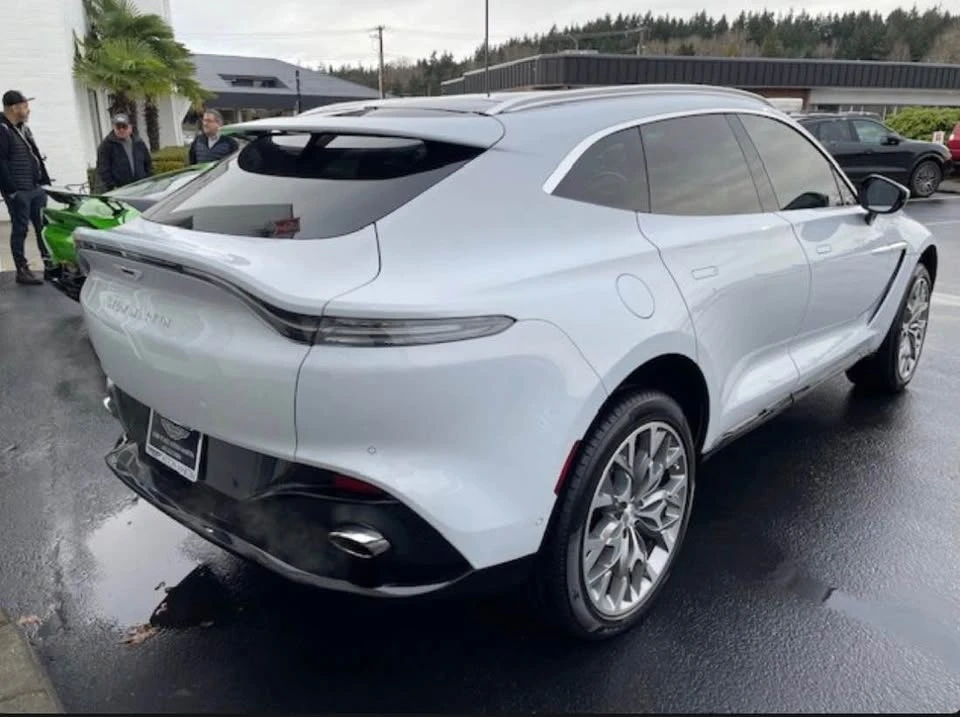 2021 Aston Martin DBX - Image 3 of 8