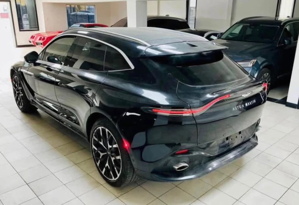 2021 Aston Martin DBX - Image 8 of 20