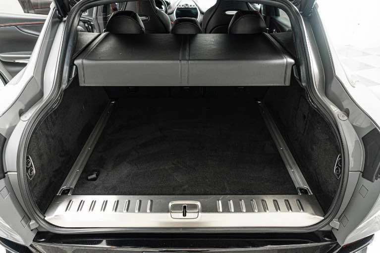 2021 Aston Martin DBX - Image 12 of 13