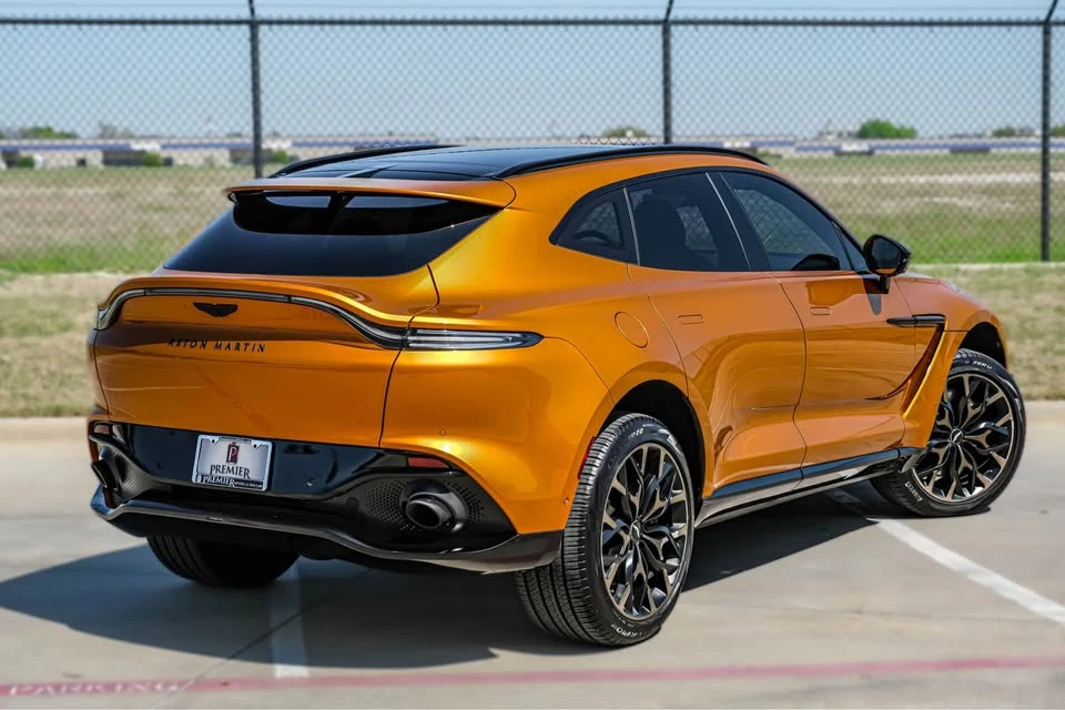 2021 Aston Martin DBX - Image 4 of 19