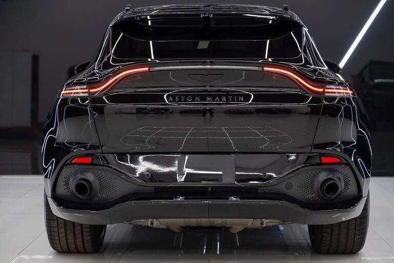 2021 Aston Martin DBX - Image 8 of 18