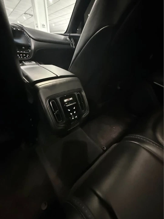 2021 Aston Martin DBX - Image 5 of 8