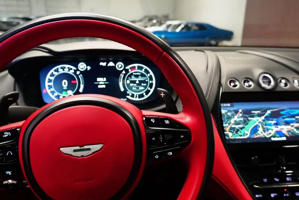 2021 Aston Martin DBX - Image 7 of 20