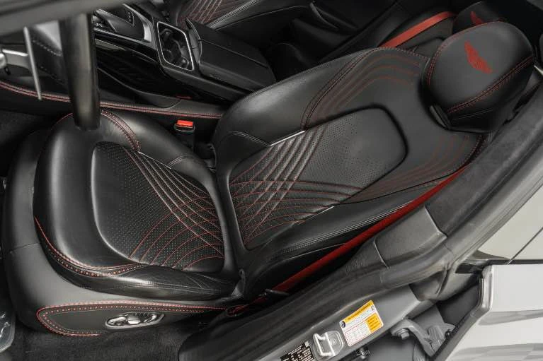 2021 Aston Martin DBX - Image 9 of 13