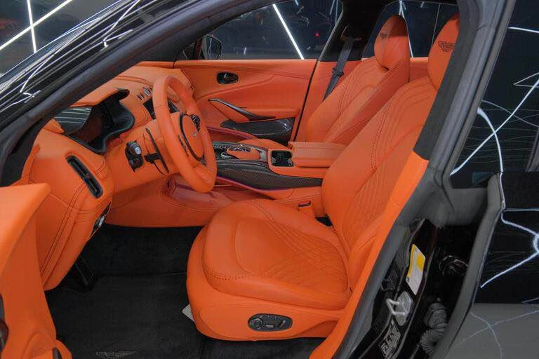 2021 Aston Martin DBX - Image 12 of 18