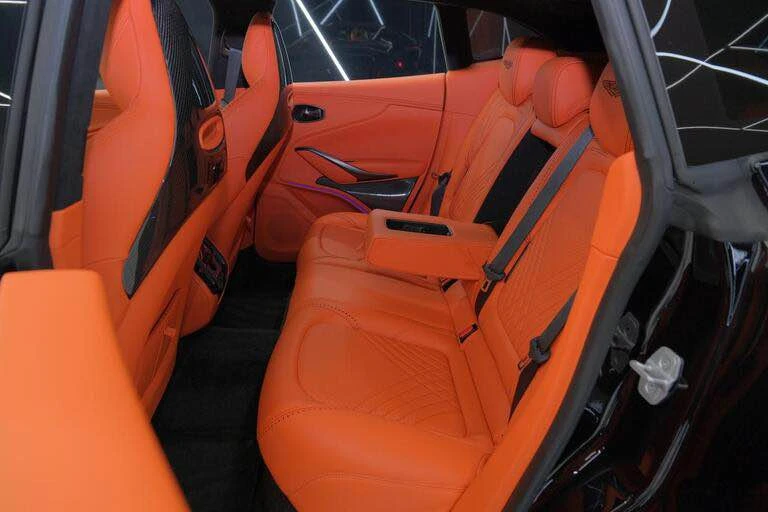 2021 Aston Martin DBX - Image 17 of 18