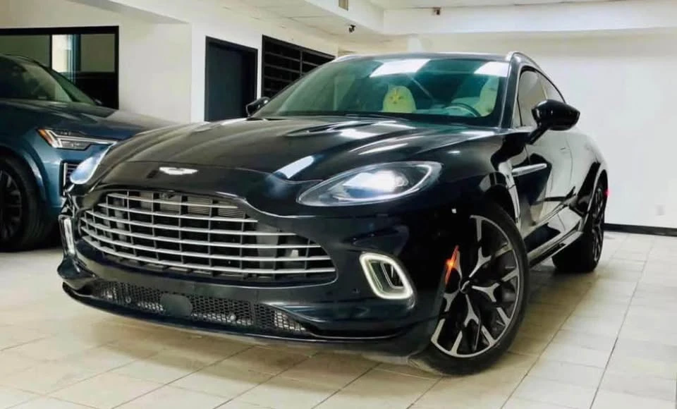 2021 Aston Martin DBX - Image 2 of 20