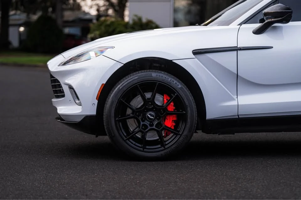 2021 Aston Martin DBX - Image 4 of 20