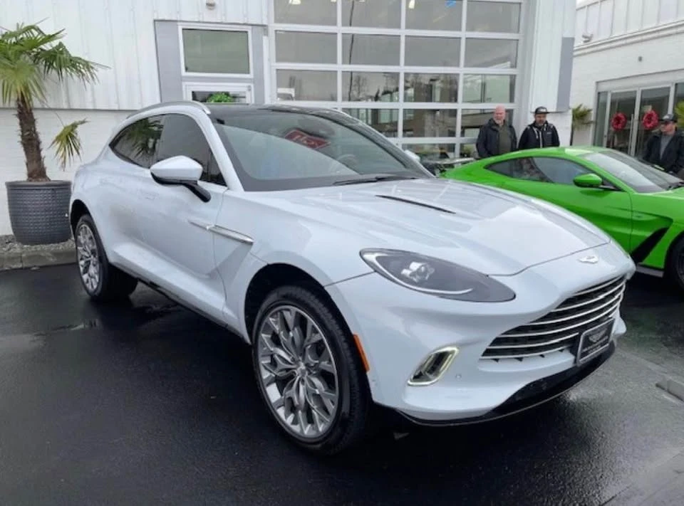 2021 Aston Martin DBX - Image 2 of 8