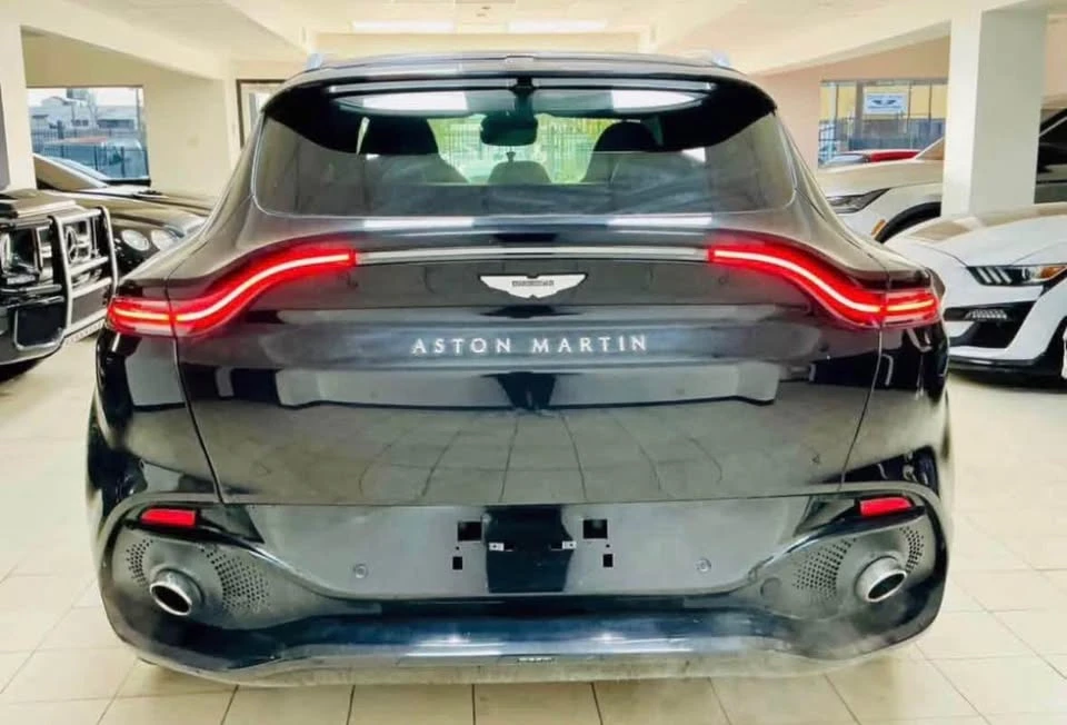 2021 Aston Martin DBX - Image 11 of 20