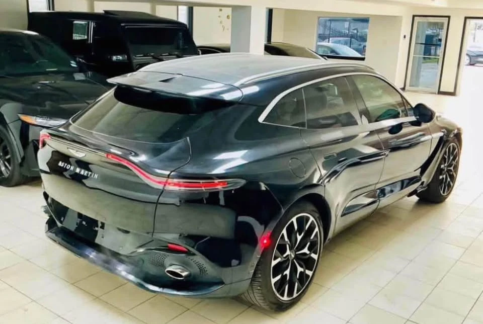2021 Aston Martin DBX - Image 10 of 20