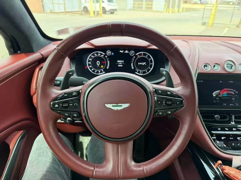 2021 Aston Martin DBX - Image 5 of 9