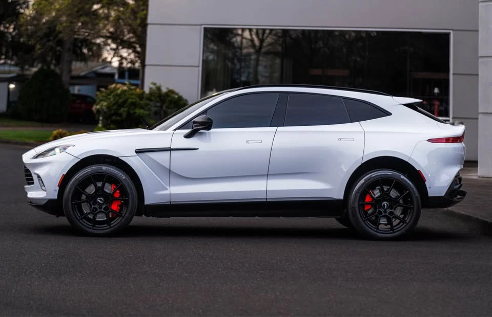2021 Aston Martin DBX - Image 5 of 20