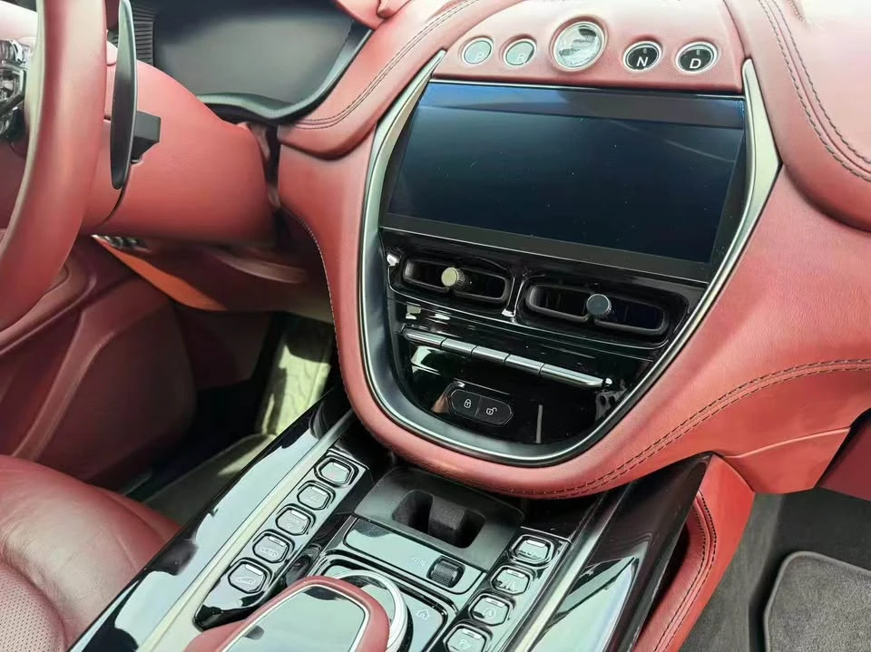 2021 Aston Martin DBX - Image 6 of 9