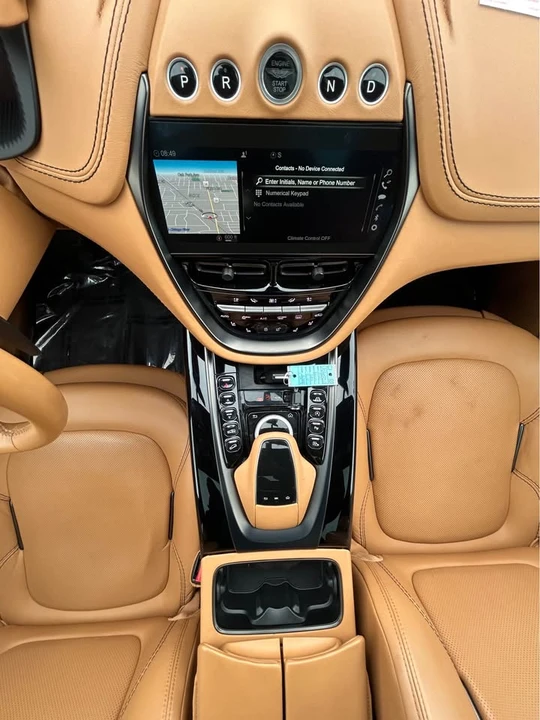 2021 Aston Martin DBX - Image 7 of 15