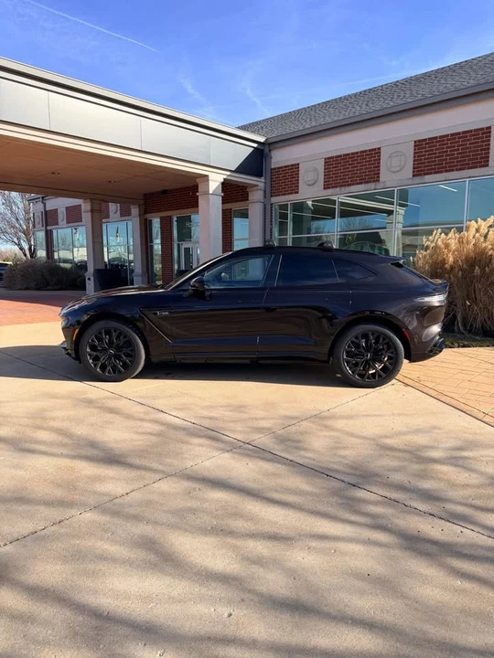 2021 Aston Martin DBX - Image 6 of 12