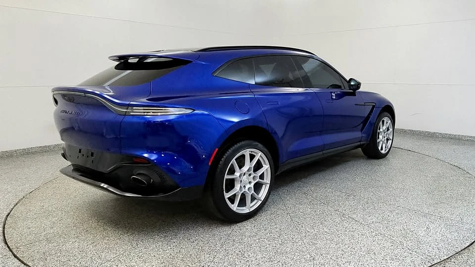 2021 Aston Martin DBX - Image 8 of 17