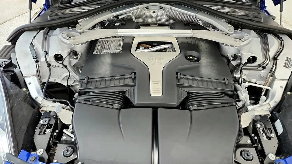 2021 Aston Martin DBX - Image 17 of 17