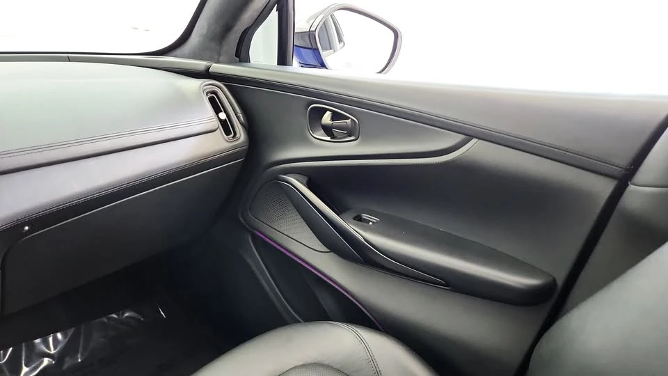 2021 Aston Martin DBX - Image 13 of 17