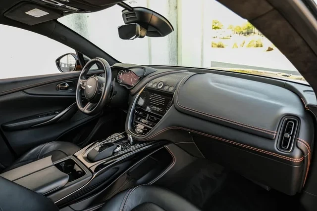 2021 Aston Martin DBX - Image 16 of 17